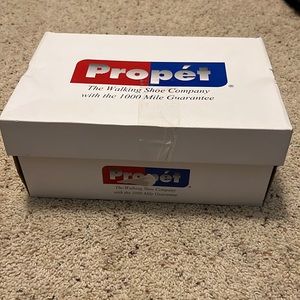 Propét shoes